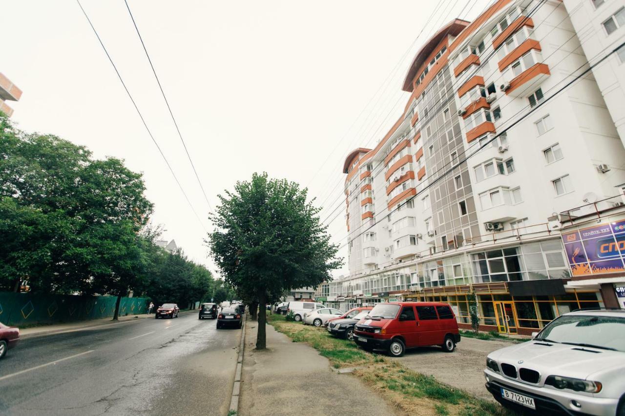 Oazis Apartments Tjernivtsi Eksteriør billede